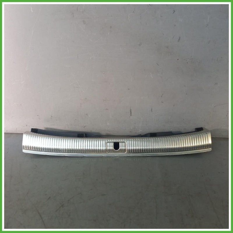 Cornice Bagagliaio Posteriore Centrale Inferiore Audi A4 8WH Allroad 3.0 TDI 24v. 8W9864483B 2016-2019