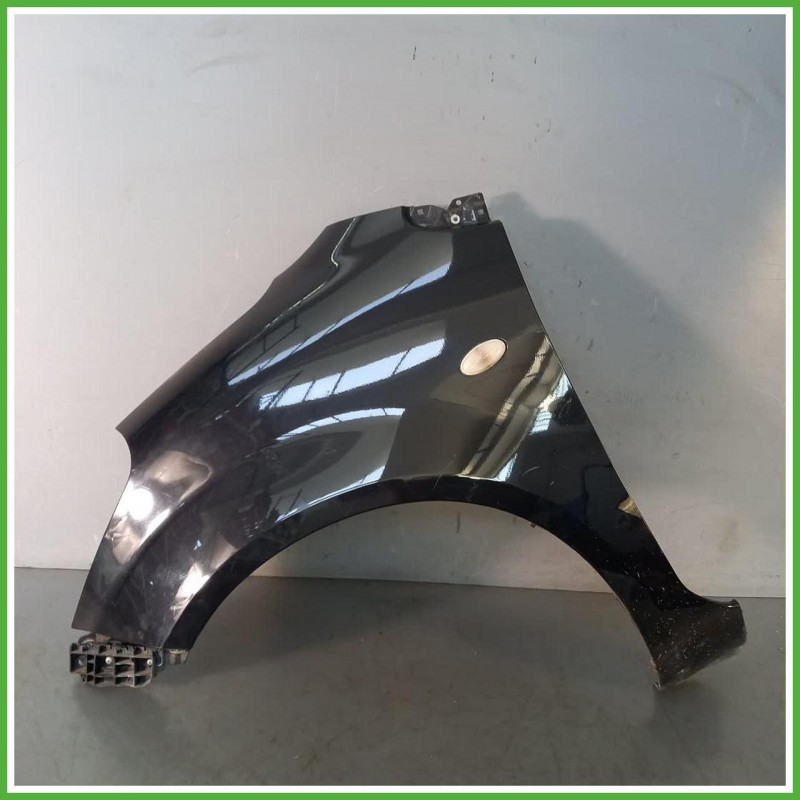 Parafango Anteriore Sinistro SX Suzuki Splash Berlina 5 Porte 2008-2012 Nero Originale Usato