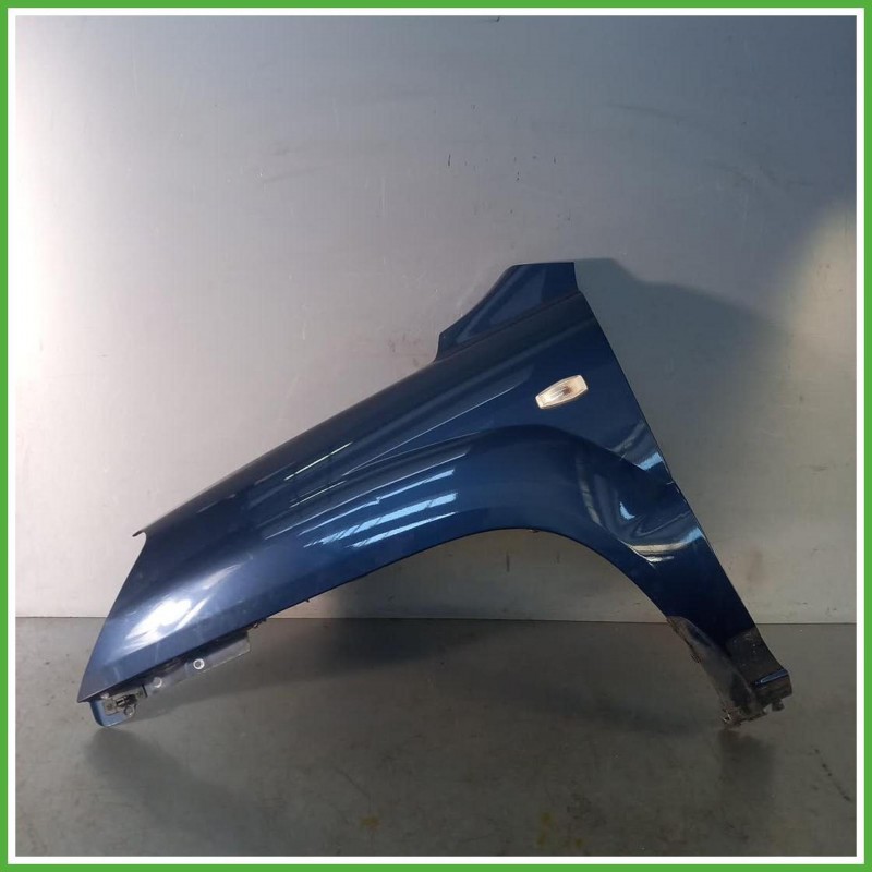 Parafango Anteriore Sinistro SX Kia Sportage 2 Serie Suv 5 Porte 2004-2010 Blu Scuro Originale Usato