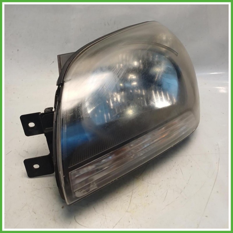 Faro Fanale Proiettore Sinistro SX  Kia Sportage 2 Serie 2004-2010 921011F011 Originale Usato