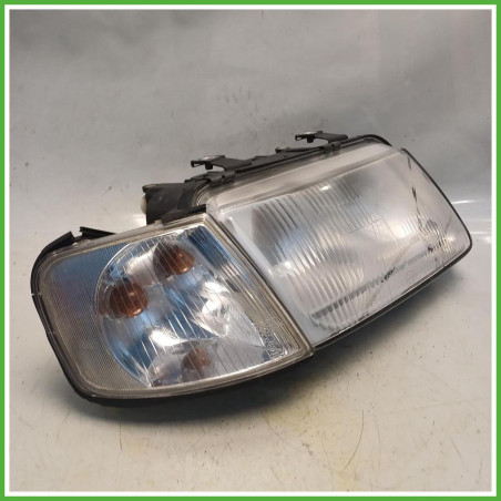 Faro Fanale Proiettore Destro DX Hella Audi A3 8L1 1996-2001 8L0941030 Originale Usato