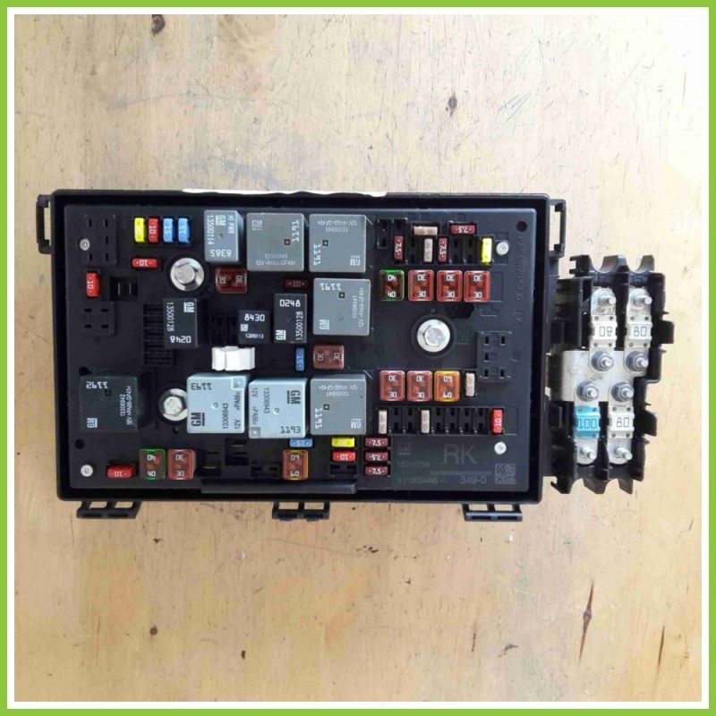 Body Computer Centralina Modulo BCM BSI BSM GENERAL MOTOR 13318784RK OPEL ASTRA P10 1110034AB--349-0 A20DTH