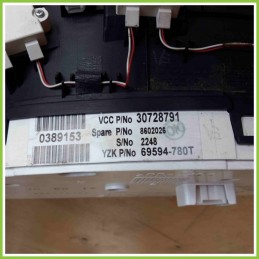 Quadro strumenti contachilometri tachimetro 8690549 VOLVO V70/XC70 30728791 D5252T