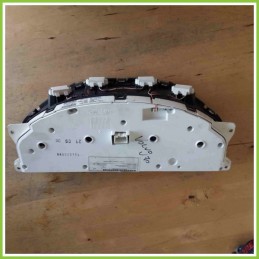 Quadro strumenti contachilometri tachimetro 8690549 VOLVO V70/XC70 30728791 D5252T