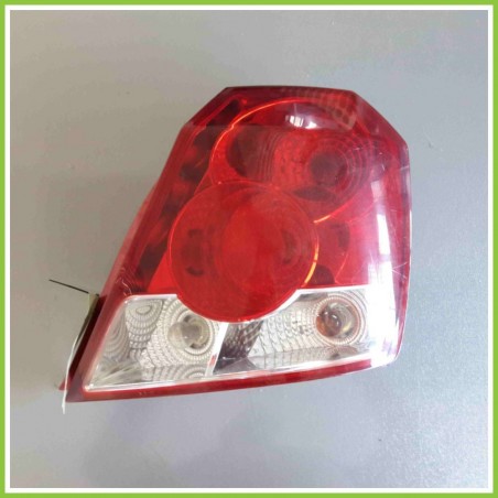 Fanale Posteriore Destro (DX) CHEVROLET (DAEWOO) Kalos (2005) 96540269 Usato