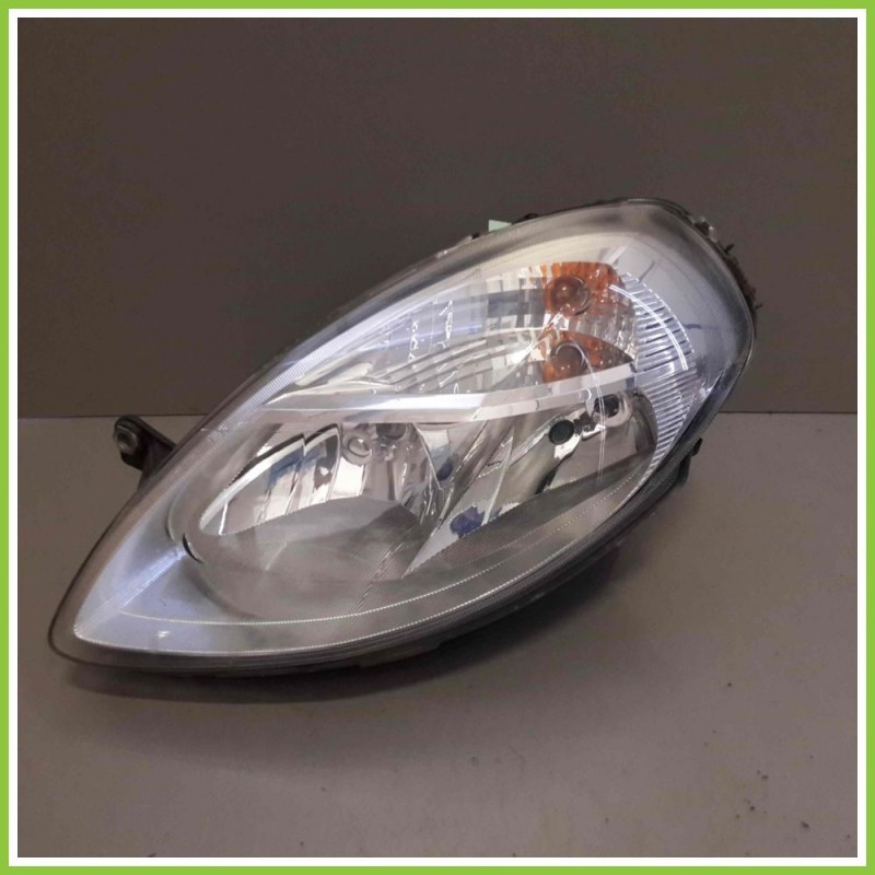 Faro Fanale Proiettore HELLA 270531-00L LANCIA YPSILON TE 51774224 188A4000