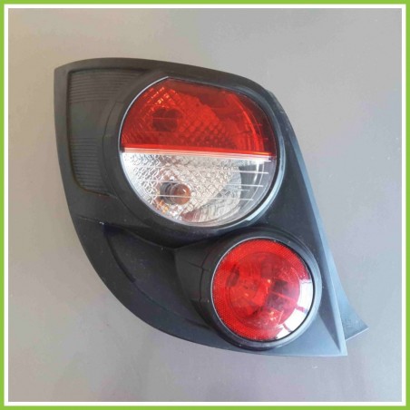 Fanale Posteriore Sinistro (SX) CHEVROLET (DAEWOO) Aveo (2011) 95470358 Usato