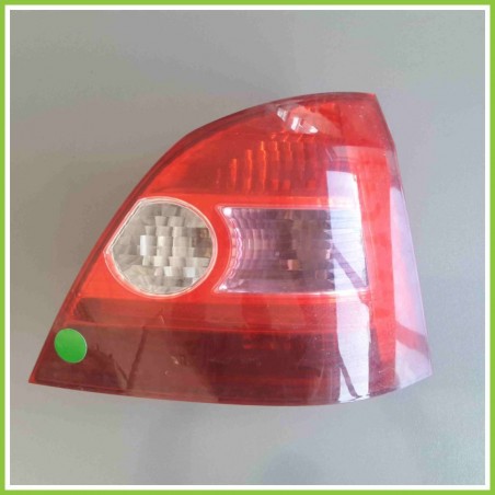 Fanale Posteriore Destro (DX) HONDA Civic 7A Serie (2001) 33501S6AG51 Usato
