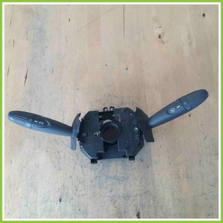 Dispositivo COMANDI DEVIOGUIDA Con Devioluci Tergicristalli  LWIS Usato Fiat 10400563480