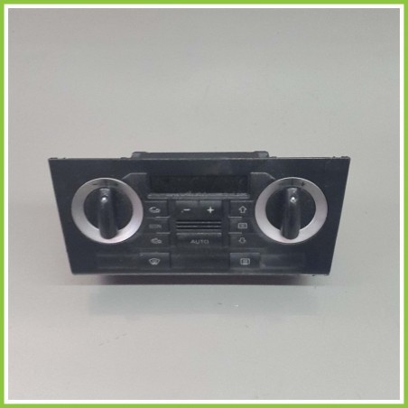 Comandi Climatizzatore Siemens AUDI A3 (8P) 2.0 Diesel (2003) 4122060 8P0820043D Usato