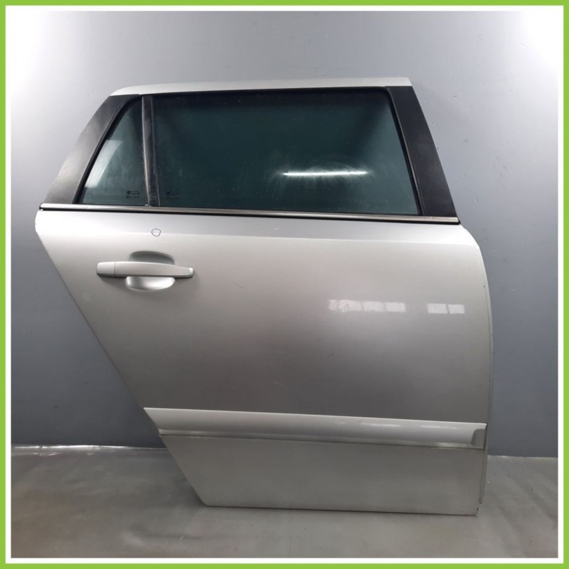 Porta Portiera Sportello Posteriore Destro DX OPEL ASTRA A04 1.7 16V CDTI 2004 2011 Station Wagon