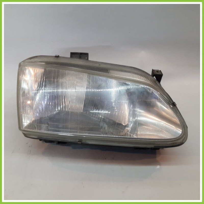 Faro Fanale Proiettore Anteriore Destro DX VALEO RENAULT MEGANE 1a Serie 7701040683 Originale Usato