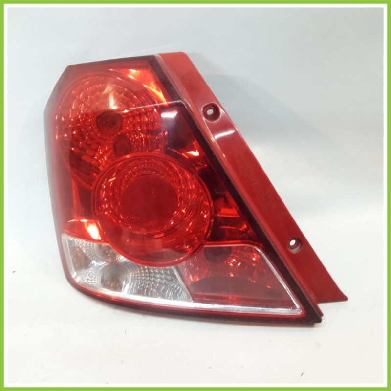 Fanale Fanalino Posteriore Sinistro SX CHEVROLET (DAEWOO) KALOS T200 96540268 Originale Usato