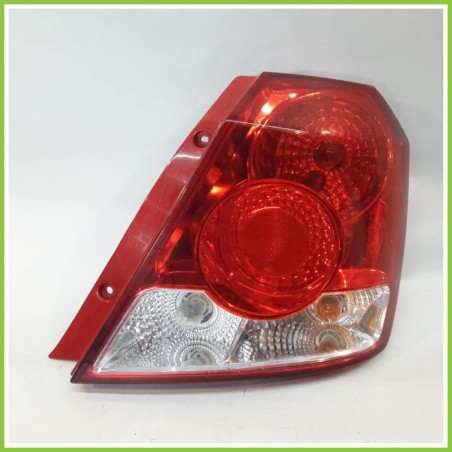 Fanale Fanalino Posteriore Destro DX CHEVROLET (DAEWOO) KALOS T200 96540269 Originale Usato