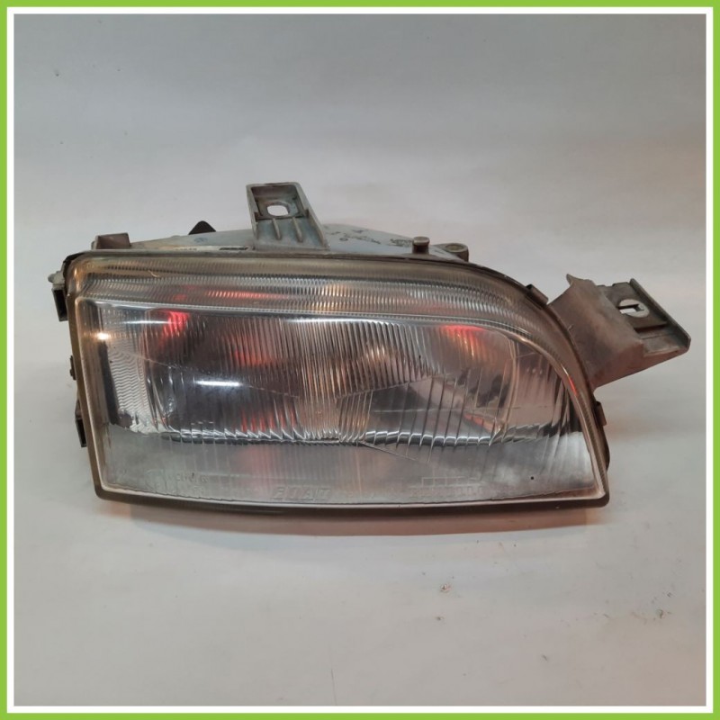 Faro Fanale Proiettore Anteriore Destro DX CARELLO 36360381 FIAT PUNTO 1a Serie 46402649 Originale Usato