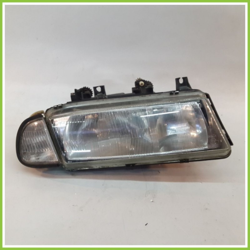 Faro Fanale Proiettore Anteriore Destro DX VALEO 88200433D LANCIA DELTA 7791391 Originale Usato