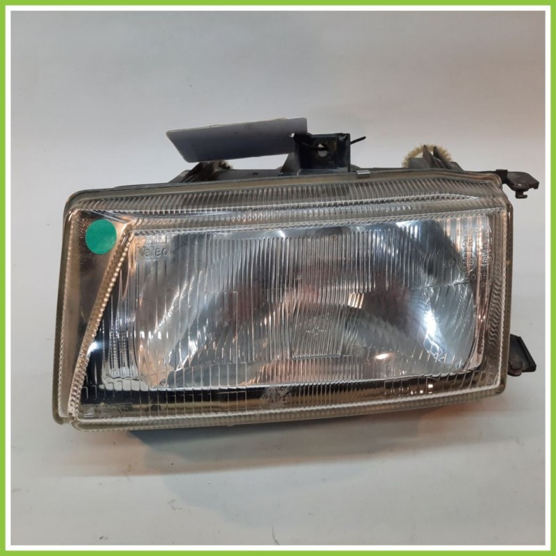 Faro Fanale Proiettore Anteriore Sinistro SX VALEO 67627551 SEAT IBIZA 6K 6K19410090 Originale Usato