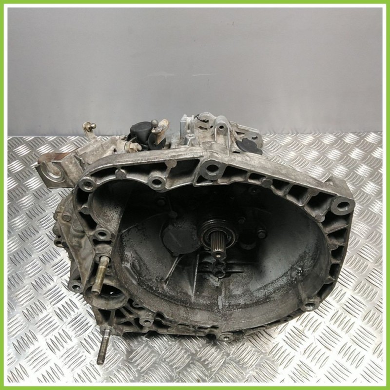 Cambio Manuale ALFA ROMEO 147 W8 1.6 16V TS CONNECT Motore AR32104 Originale Usato
