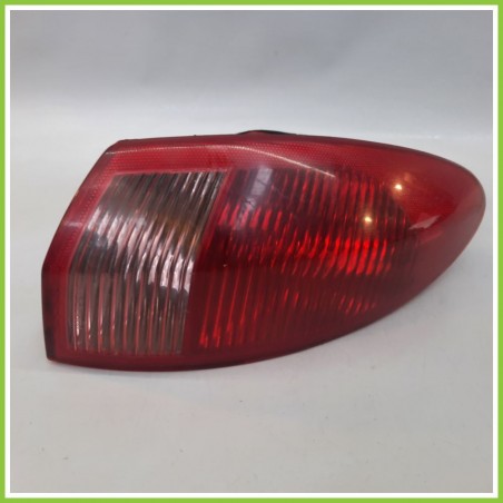 Fanale Fanalino Posteriore Destro DX OLSA 03.323.01.0 ALFA ROMEO 147 W8 46556347 Usato