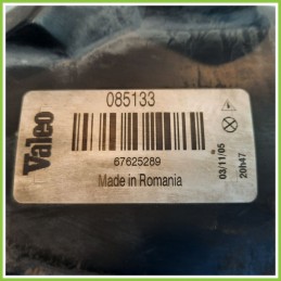 Faro Fanale Proiettore Anteriore Destro DX VALEO 089133 OPEL CORSA S93 67625289 Usato