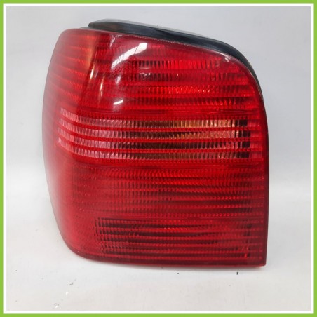 Fanale Fanalino Posteriore Destro DX HELLA 964079 VOLKSWAGEN POLO 3a Serie 6N0945257B Usato