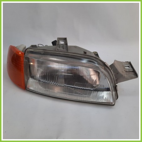 Faro Fanale Proiettore Anteriore Destro DX HELLA FIAT PUNTO 1a Serie 46402649 Usato