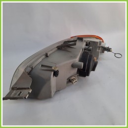 Faro Fanale Proiettore Anteriore Destro DX HELLA FIAT PUNTO 1a Serie 46402649 Usato