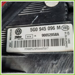Fanale Fanalino Posteriore Destro DX VALEO 90052058A VOLKSWAGEN GOLF 5G0945096M Usato