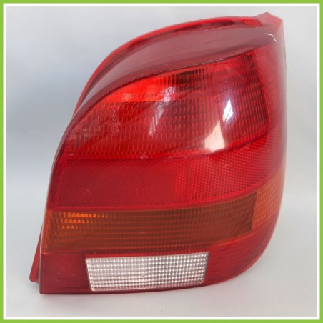 Fanale Fanalino Posteriore Destro DX FORD FIESTA 2a Serie 89FG-13N004-AA Usato