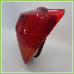 Fanale Fanalino Posteriore Destro DX FORD FIESTA 2a Serie 89FG-13N004-AA Usato