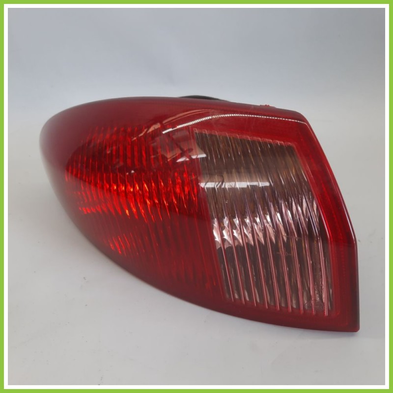 Fanale Fanalino Posteriore Sinistro SX OLSA 03.322.01.0 ALFA ROMEO 147 W8 46556349 Usato