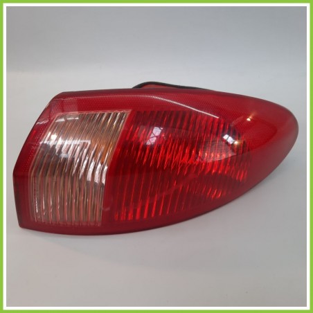 Fanale Fanalino Posteriore Destro DX OLSA 03.323.01.0 ALFA ROMEO 147 W8 46556347 Usato