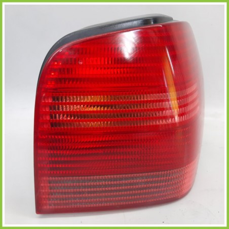 Fanale Fanalino Posteriore Destro DX HELLA VOLKSWAGEN POLO 9N 6N0945096H Usato
