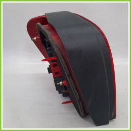 Fanale Fanalino Posteriore Destro DX HELLA VOLKSWAGEN POLO 9N 6N0945096H Usato
