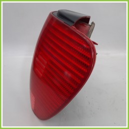 Fanale Fanalino Posteriore Destro DX HELLA VOLKSWAGEN POLO 9N 6N0945096H Usato
