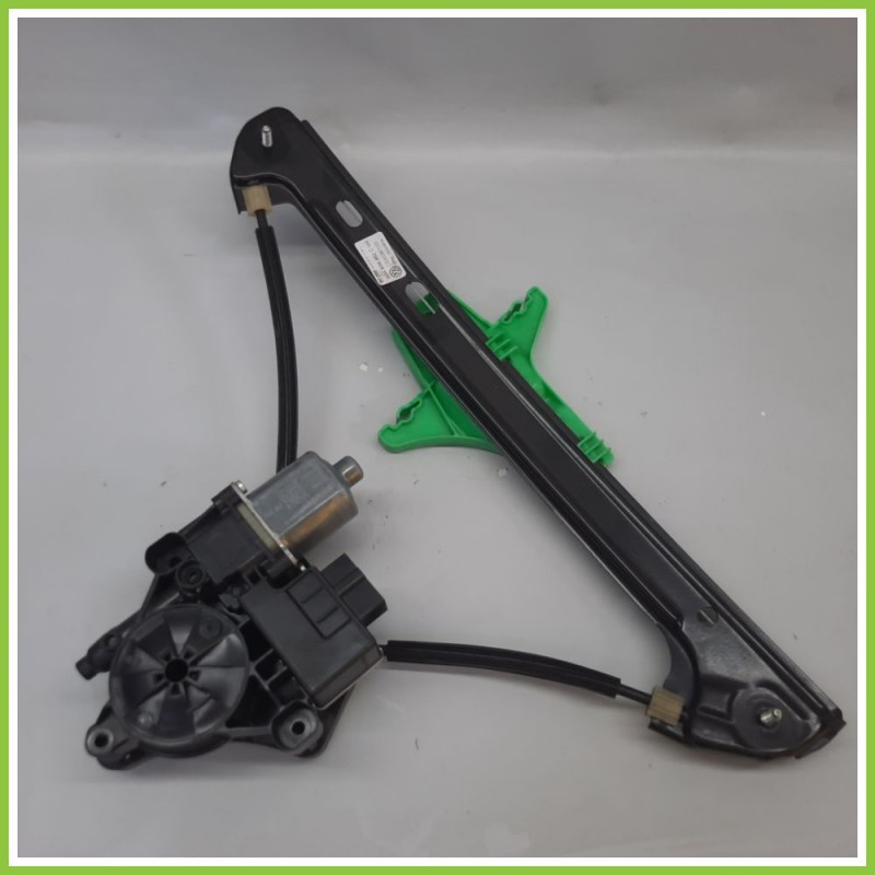 Alzacristalli Alzavetro Elettrico Posteriore Destro DX VOLKSWAGEN GOLF 5 Porte 5Q0959812 2012 2017 BOSCH 0130822684