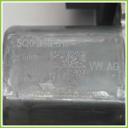 Alzacristalli Alzavetro Elettrico Posteriore Destro DX VOLKSWAGEN GOLF 5 Porte 5Q0959812 2012 2017 BOSCH 0130822684