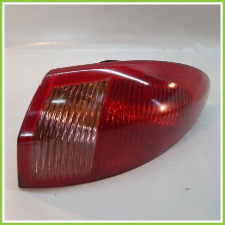 Fanale Fanalino Posteriore Destro DX OLSA 03.323.01.0 ALFA ROMEO 147 W8 46556347 Usato