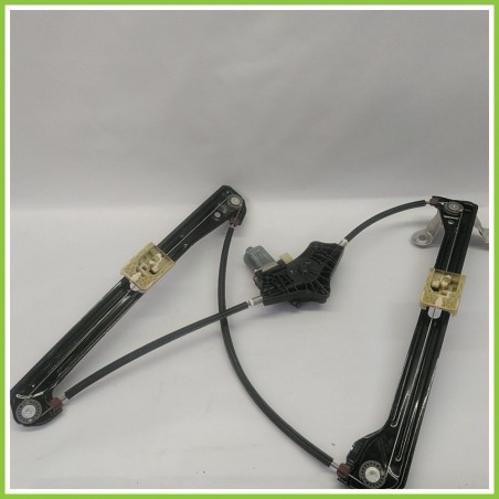 Alzacristalli Alzavetro Elettrico Anteriore Sinistro SX VOLKSWAGEN GOLF 5G4837461H 2012 2017 BOSCH 0130822727