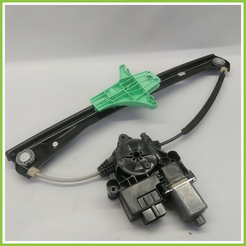 Alzacristalli Alzavetro Elettrico Posteriore Destro DX VOLKSWAGEN TIGUAN AD1 5NA839462C 2016 BOSCH 0130822724