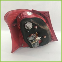 Fanale Fanalino Posteriore Destro DX KOITO TOYOTA YARIS 81551-0D110 Usato