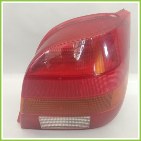 Fanale Fanalino Posteriore Destro DX FORD FIESTA 2a Serie 89FG-13N004-AA Usato