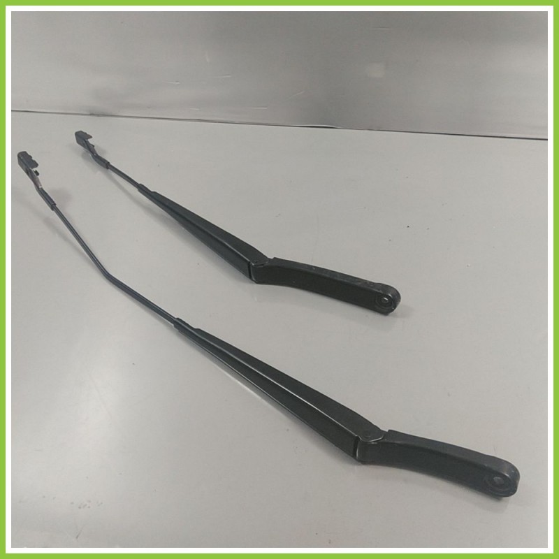 Braccetti Tergivetro Anteriori VOLKSWAGEN GOLF 5 Porte 5G1955410C 2012 2017 BOSCH 6124