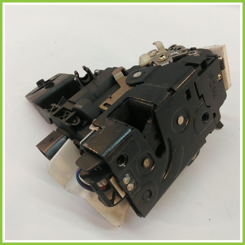 Serratura Anteriore Destro DX VOLKSWAGEN PASSAT 3B 1.9 TDI 3B1837016C 2000 2006