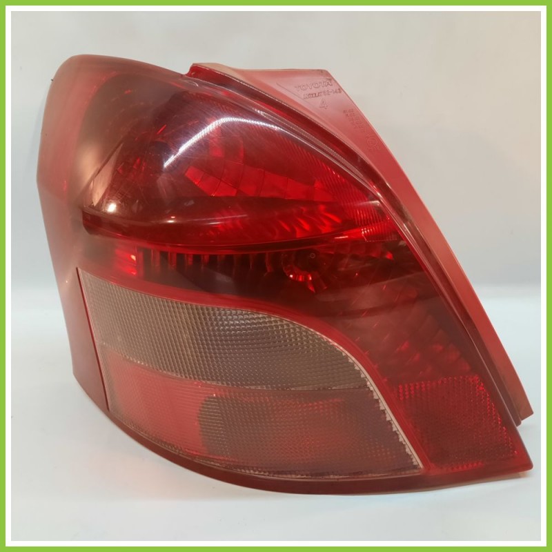 Fanale Fanalino Posteriore Sinistro SX KOITO 52.143 TOYOTA YARIS 81561-0D250 Usato