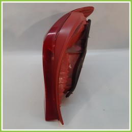 Fanale Fanalino Posteriore Sinistro SX KOITO 52.143 TOYOTA YARIS 81561-0D250 Usato