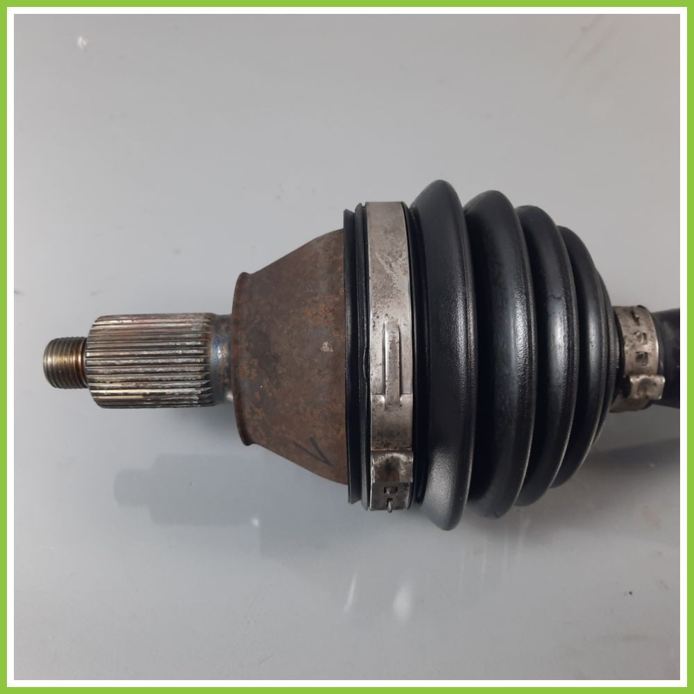 SKODA FABIA 54 1.2 Arbre de transmission avant droit (côté passager) 6Q09407272BD Original utilisé