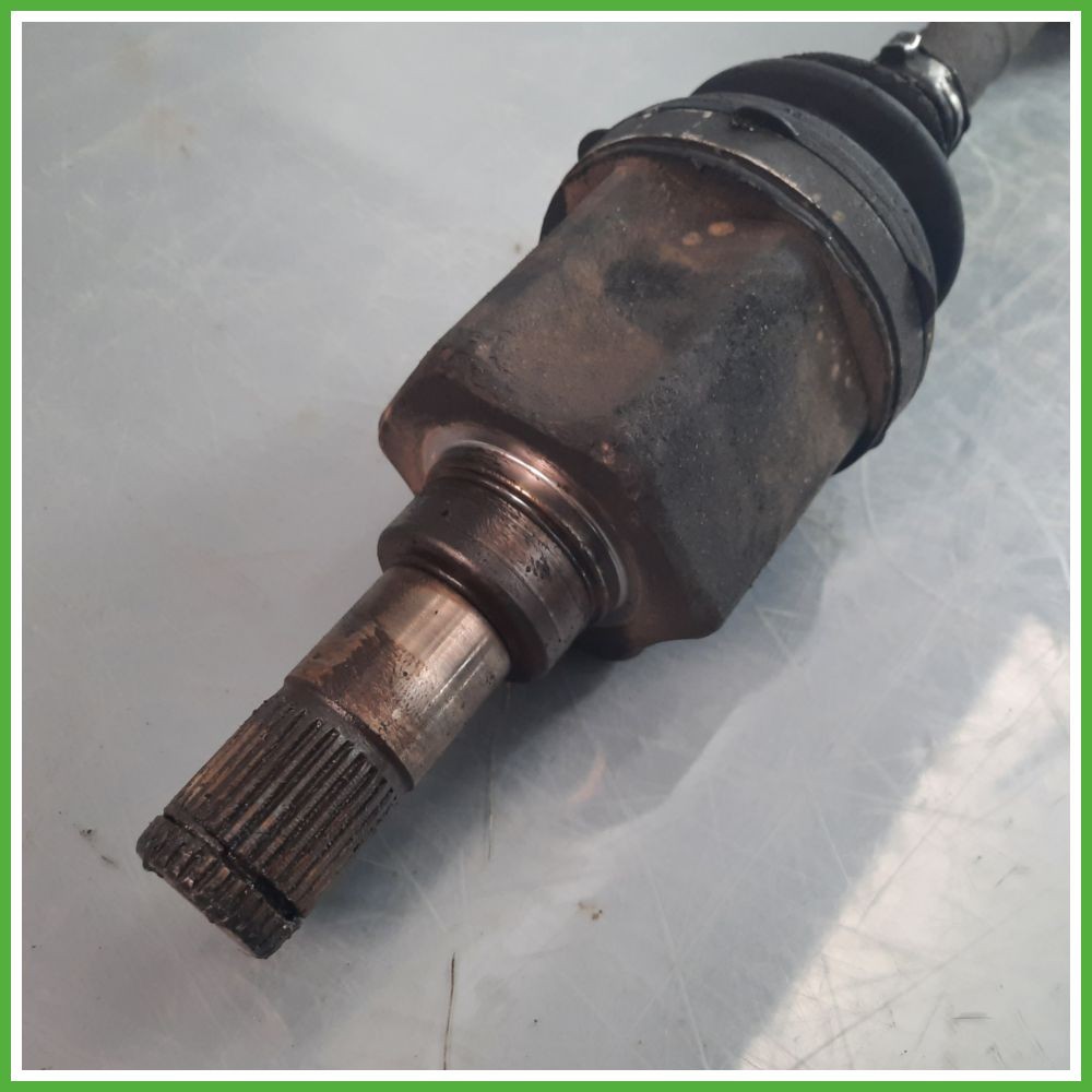 LAND ROVER RANGE ROVER SPORT 2.7 Arbre de transmission avant droit (côté passager) LR072070 Original utilisé