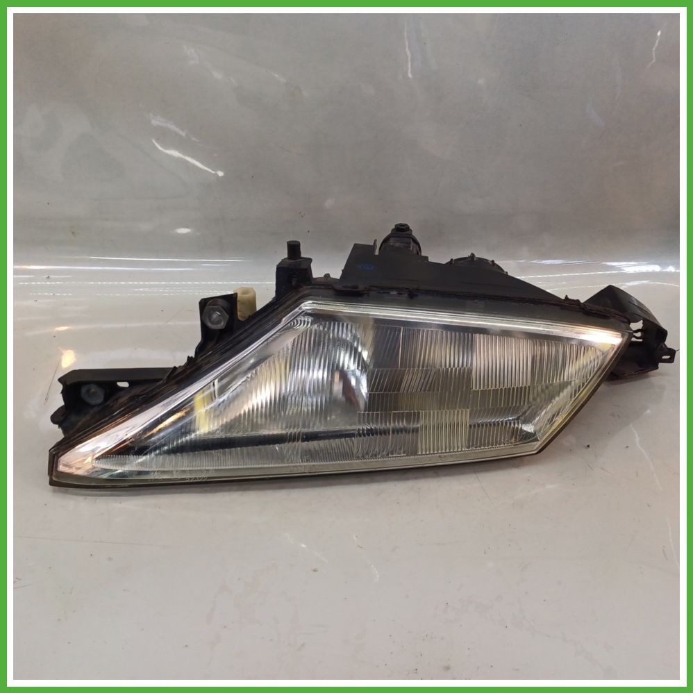 Faro Fanale Proiettore Sinistro SX (Lato Guida) Usato CARELLO 37130.748 LANCIA Y LANCIA 2000 2004 