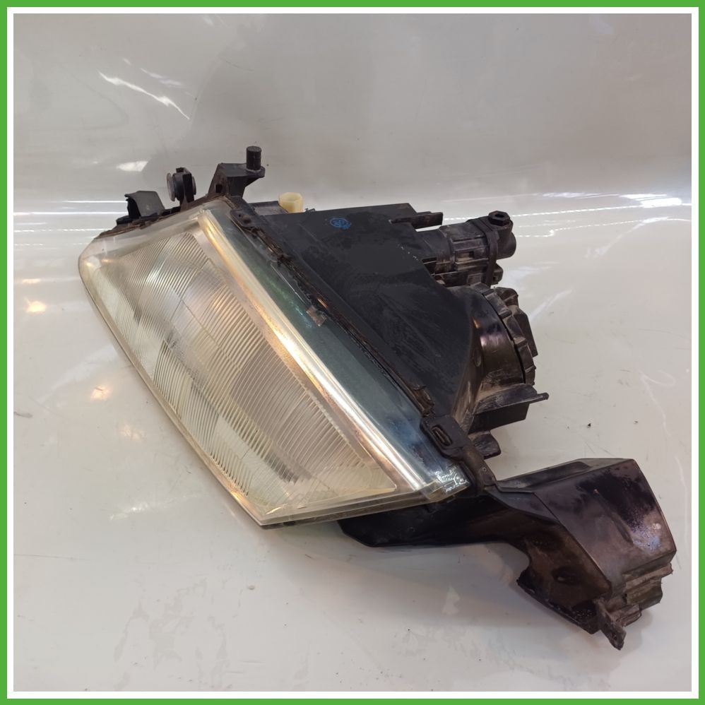 Faro Fanale Proiettore Sinistro SX (Lato Guida) Usato CARELLO 37130.748 LANCIA Y LANCIA 2000 2004 